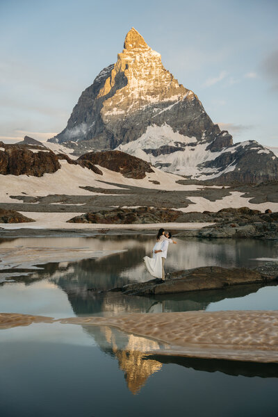 Couple eloping in Lauterbrunnen - Shawna Rae wedding and elopement photographer