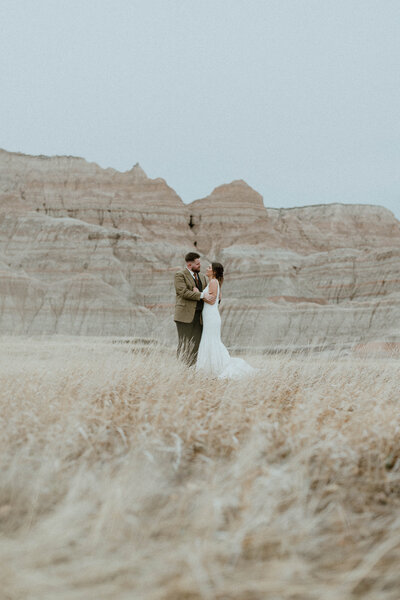 Badlands national park elopement-110