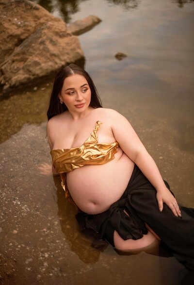 Maryland Maternity Photographer - Snapzbytie Photorgraphy - Golden Hour Great Falls Maternity Session 3