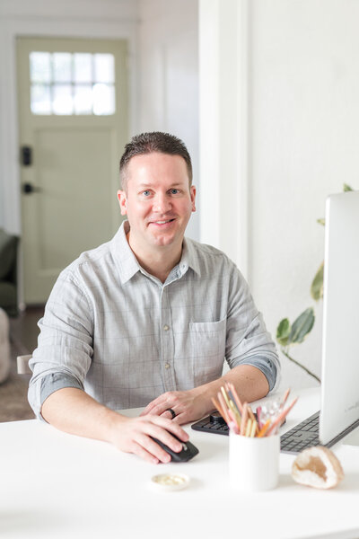 Private Photo Editor Landon  owner of Cultivated Edits