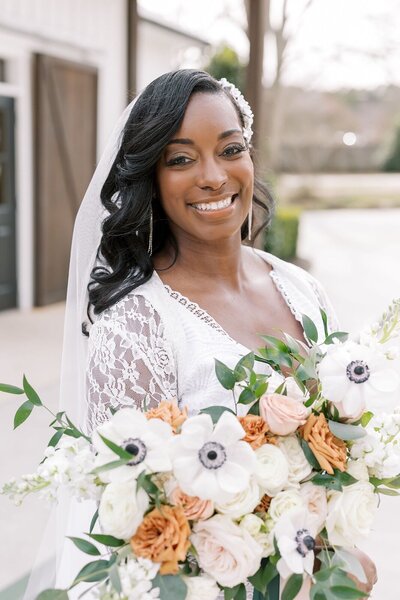 bride portrait with bouquet