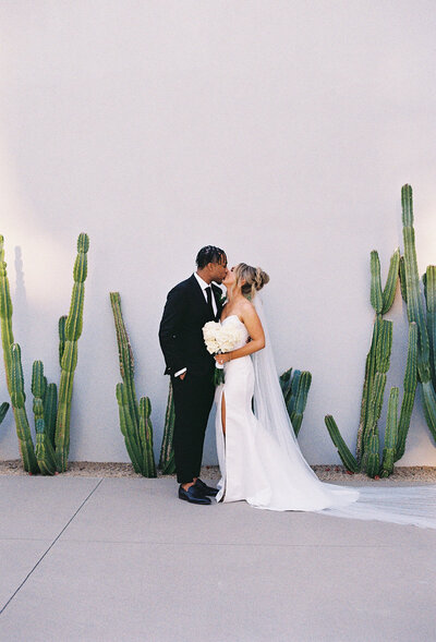 Modern wedding couple in Scottsdale, styled by J.Starr Wedding Company