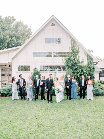 Fort Worth Wedding Photographer | DFW Photographer Rae De Lain Weddings Light and Airy | Bridal Party Walking