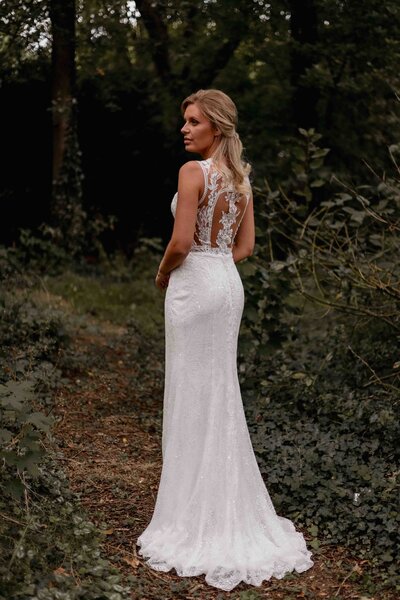 Professionele bruidsfotografie door Melissa Boer, perfect voor stellen die op zoek zijn naar een ervaren trouwfotograaf.
