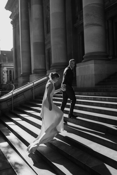 intimate-city-wedding