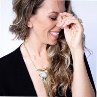 Leigh Jane Woodgate, happy client of Rachelle Deem for website design and online course creation