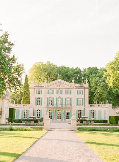 Jennifer Fox Weddings English speaking wedding planning & design agency in France crafting refined and bespoke weddings and celebrations Provence, Paris and destination Chateau_de_Tourreau_1_©_Oliver_Fly_Photography