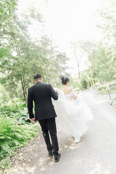 Editorial wedding photographer