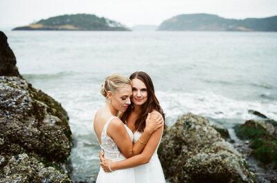Oregon Coast LGBTQ+ elopement