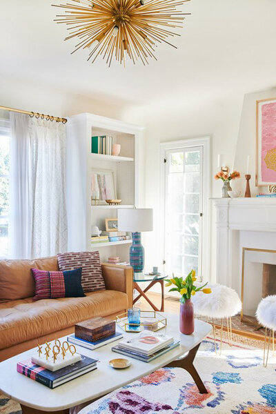 Bright, traditional great room design by interior designer Dana Triano of Dana Triano Designs