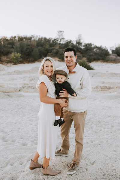 CA wedding photographer with family