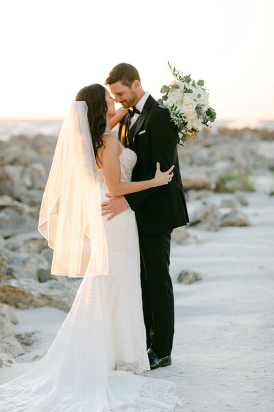 brittany-pannebaker-tampa-florida-destination-wedding-photographer-wedding-alexis-and-alex-boca-bay-pass-club-59