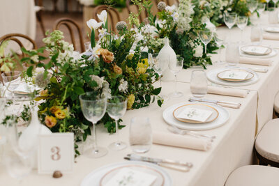 A beautiful wedding table setting