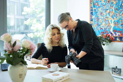 Renata and Roxana during a personal branding photo session