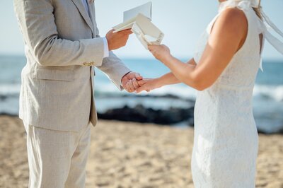 vow exchange during a Big Island elopement on the beach in Kona