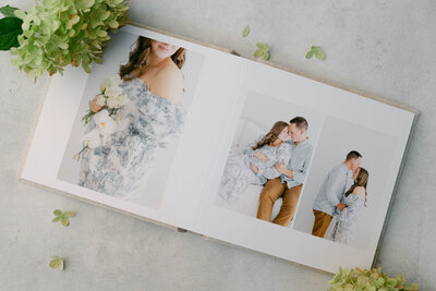fine art heirloom album knoxville tennessee newborn photographer