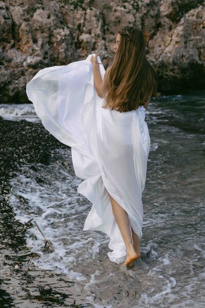 Destination love story captured above Barcelona, perfect for adventurous couples and elopements