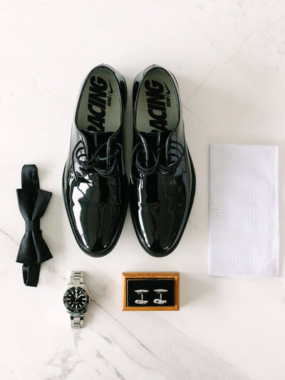 Groom's shoes, bowtie and custom cufflinks