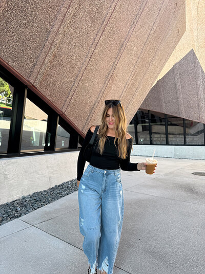 Hi, I’m Andi! I share earthy home decor inspo + finds, casual style & florida life with a laid-back vibe.