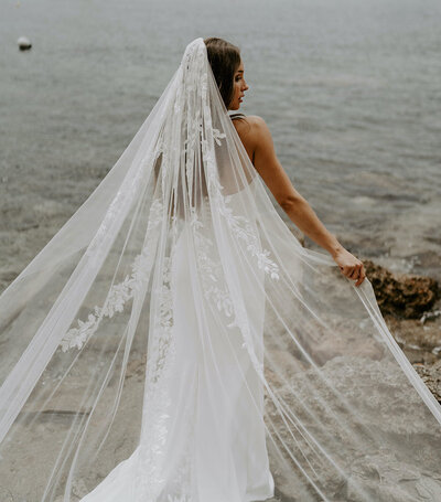 MARCIA_WITH_MARCIA_VEIL_LOVE_STORY_BRIDE15