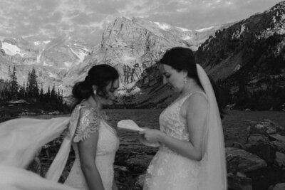 brides exchanging vows