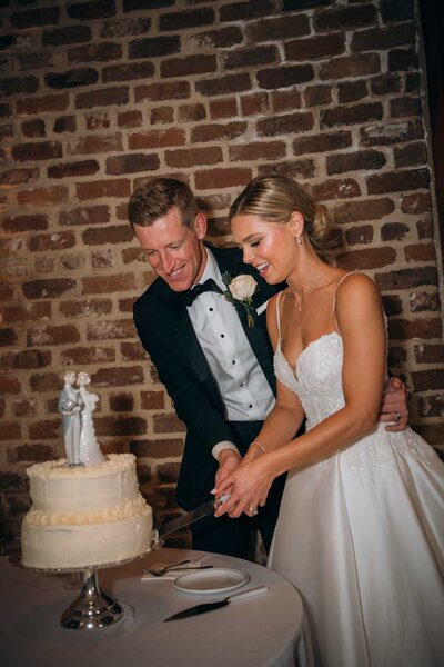 213_Savannah wedding_Charles Morris Center_Cathedral_St.John_2141_Holly+Justin {Coastal Chic Studios}_CC1_4291