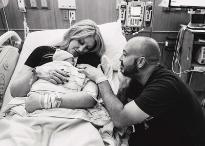 sweet-tender-moments-following-birth-in-hospital