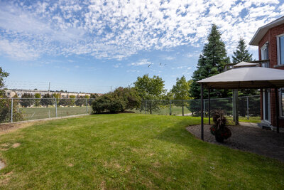 69 Padfield yard