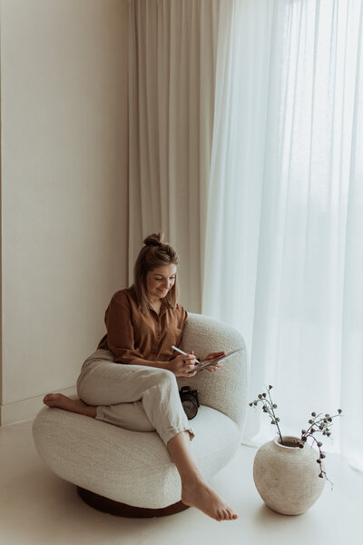 Newbornshoot thuis Jolien Leen Fotografie