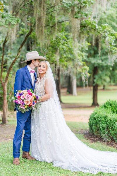 Montgomery Alabama Bride and Groom under Spanish Moss | Wedding Photographer Amanda Horne