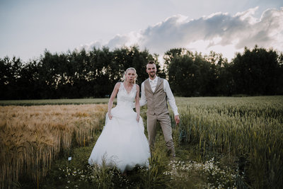 Op zoek naar een journalistieke trouwfotograaf? Henri van den Berg is de trouwfotograaf in Ermelo, Putten en Harderwijk!