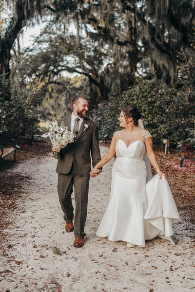 wedding ceremony at costal discovery museum