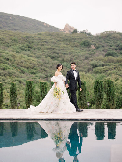 Bride, Groom, Mountains and Pool | Nicole Chapman Design