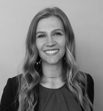 Woman who is a happy customer of the LIVE BIG Collective