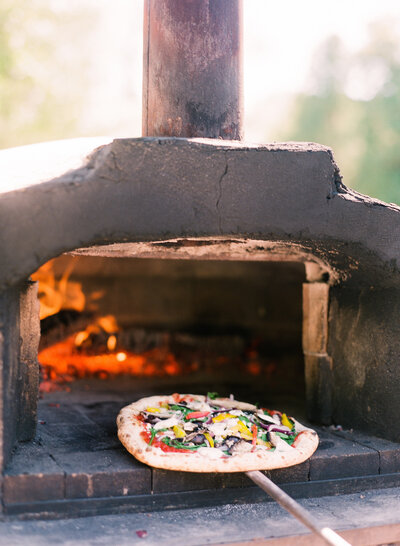 wood fired pizza photographed by wisconsin brand photographer lexia frank