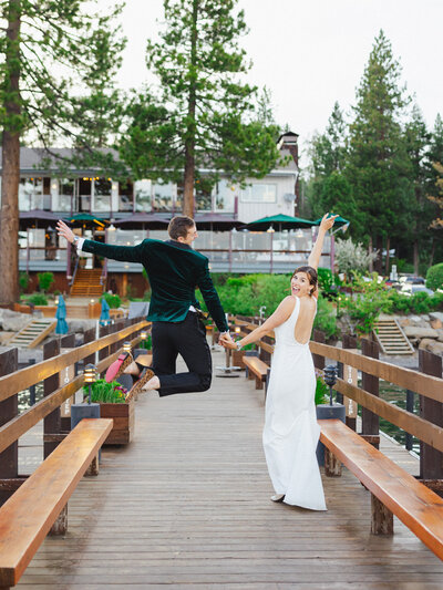 Gar-Woods-Lake-Tahoe-Beach-Wedding-Kelly&Tyler-800