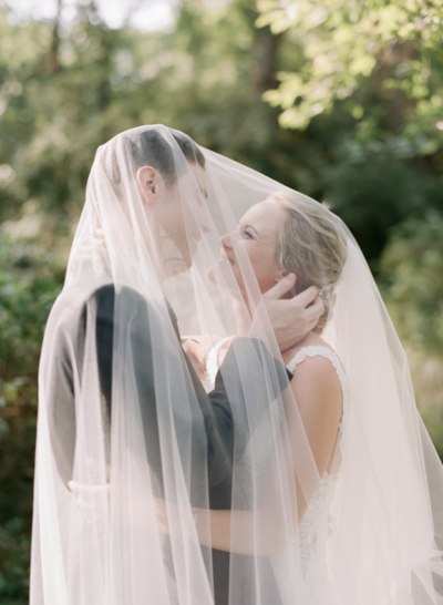 Bride and Groom under the Bridal Veil in the sunshine | Bridal Veil | Pittsburgh Wedding Photographer | Anna Laero Photography