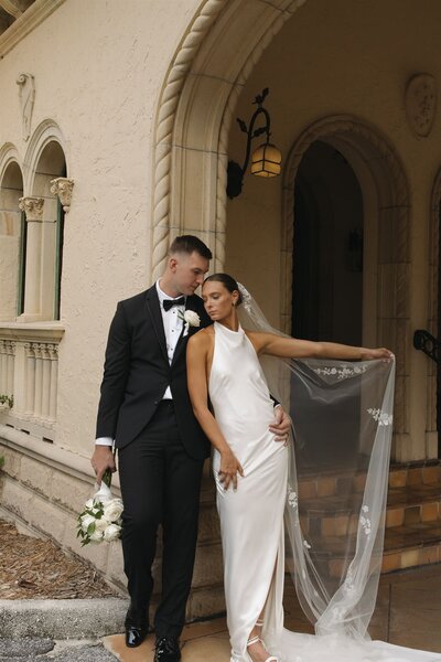 Sarasota Florida wedding couple at Powel Crosley Estate coordinated by Day of Details