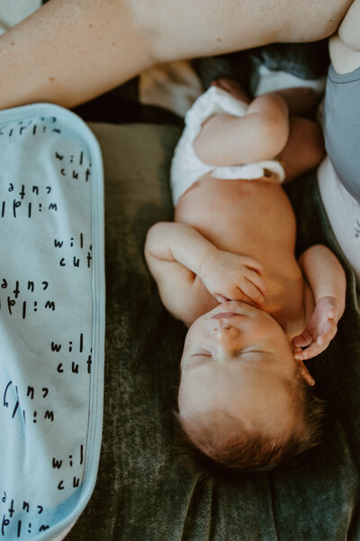 Seattle based motherhood, newborn and family photographer.