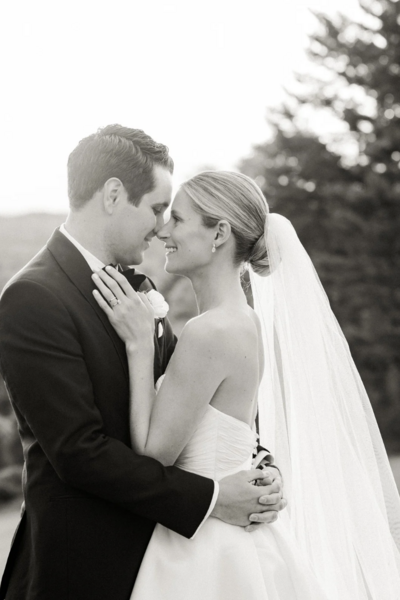 lace wedding dress of seattle bride
