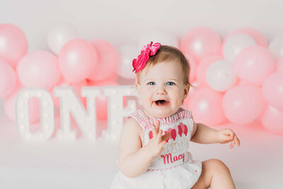 8N3A1883-cake-smash-photographer-harrisburg