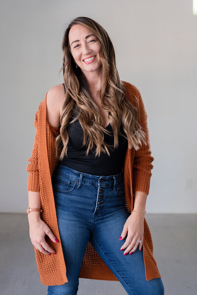Professional headshot of Jessi, women's healing and transformation specialist