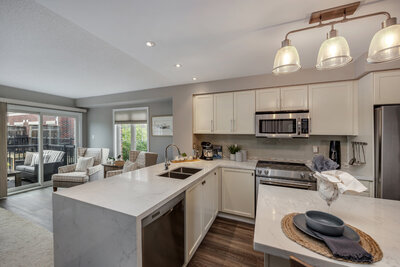 9-571 Longworth kitchen (4)