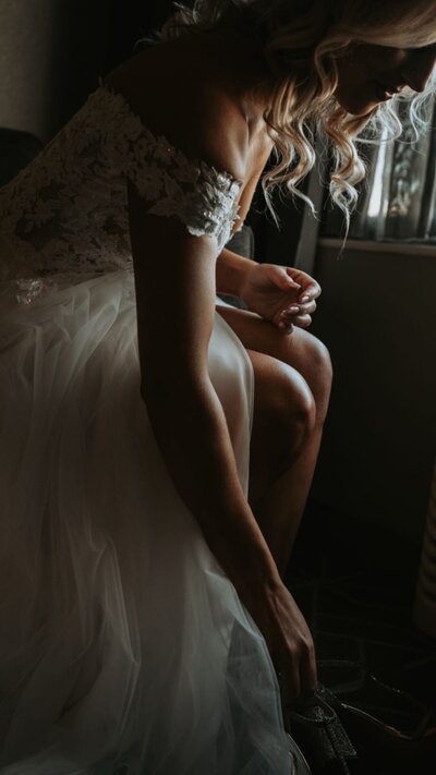  New England elopement photographer creating raw, emotive, and timeless love stories in moody, scenic landscapes.
