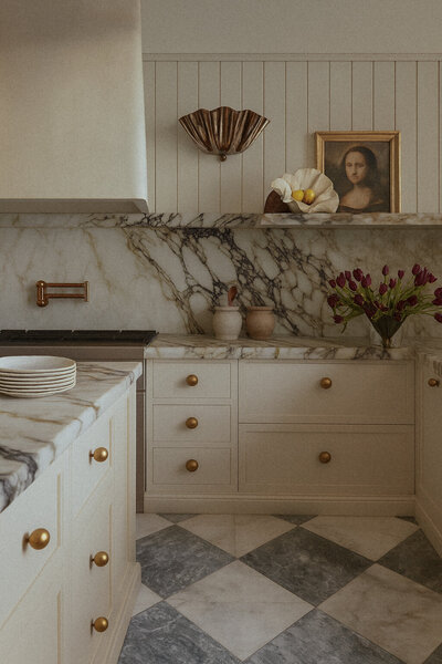 9E6563EC-F7EF-49D3-BBE3-6D761CC79117