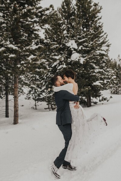 Winter elopement in PNW