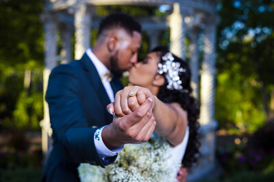 Out of focus phot of couple kissing taken by  Dallas Wedding Photographer Jameson Ray