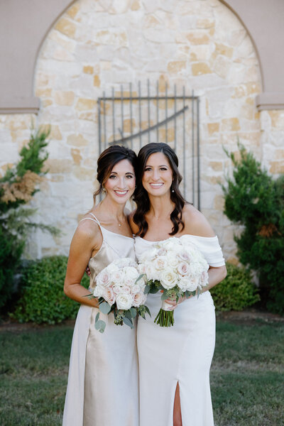 Bride and bridesmaids on wedding day