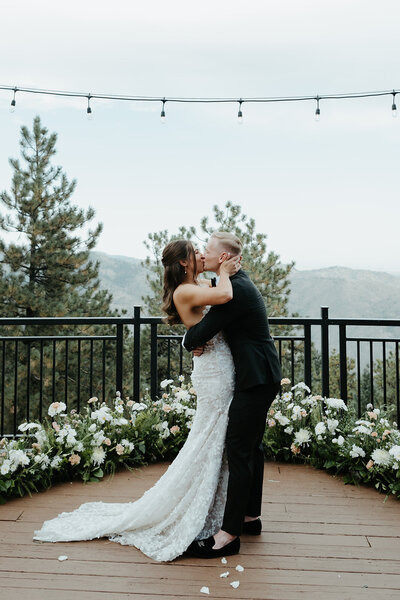 Mount Vernon Canyon Club Bride Review for Van Halen Events