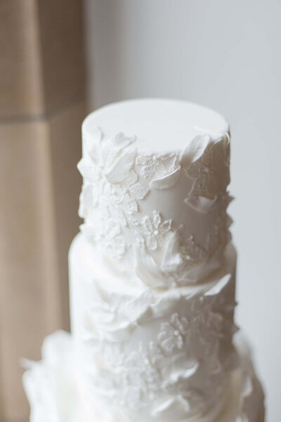 White textured Luxury wedding cake  | MonAnnie